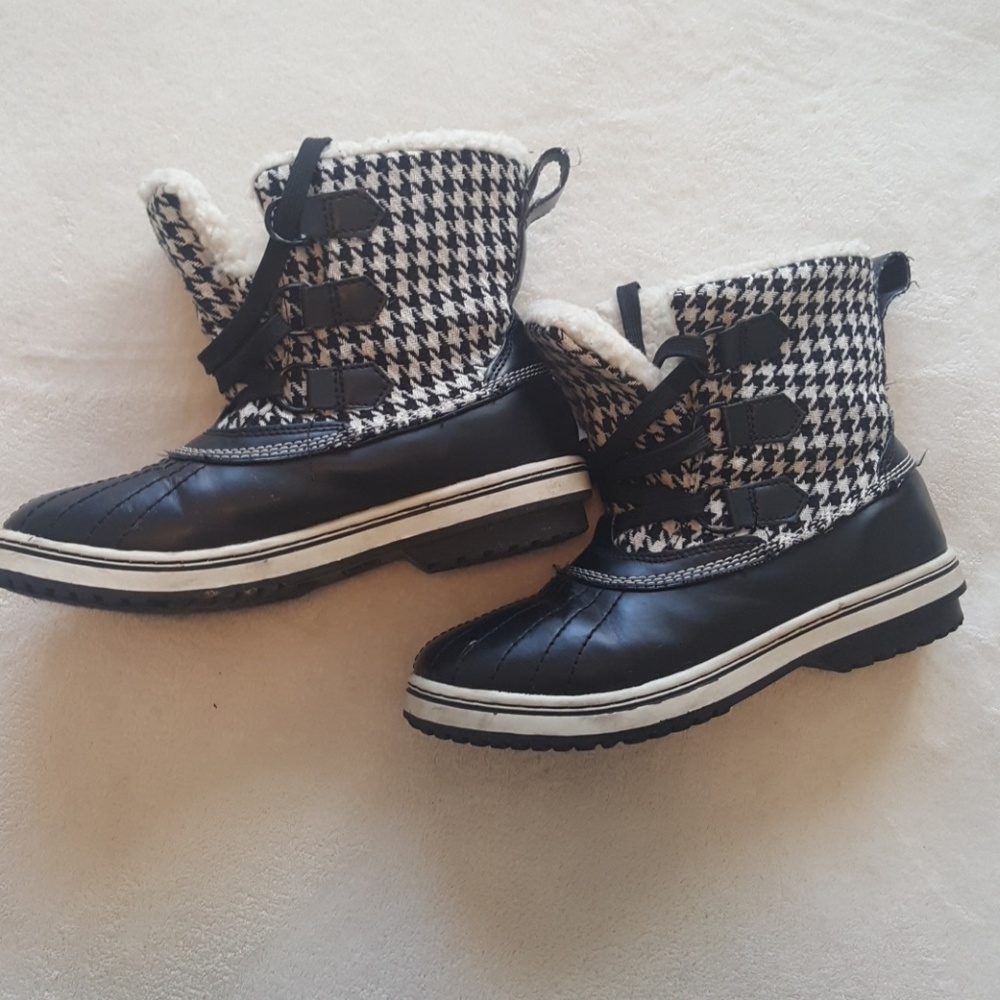 Fleece boots